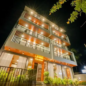 מלון Limeshine - Airport Transit & Residences Katunayaka
