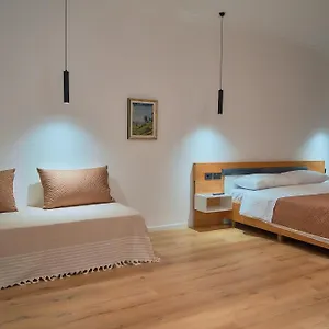 kalpazo-inn.hotels-in-tirana.com/
