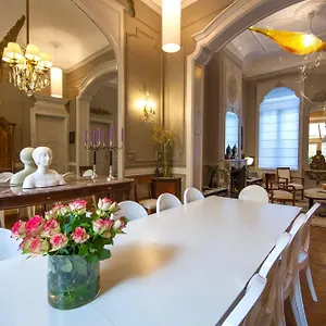Louise Sur Cour 4*, Bruxelas Bélgica