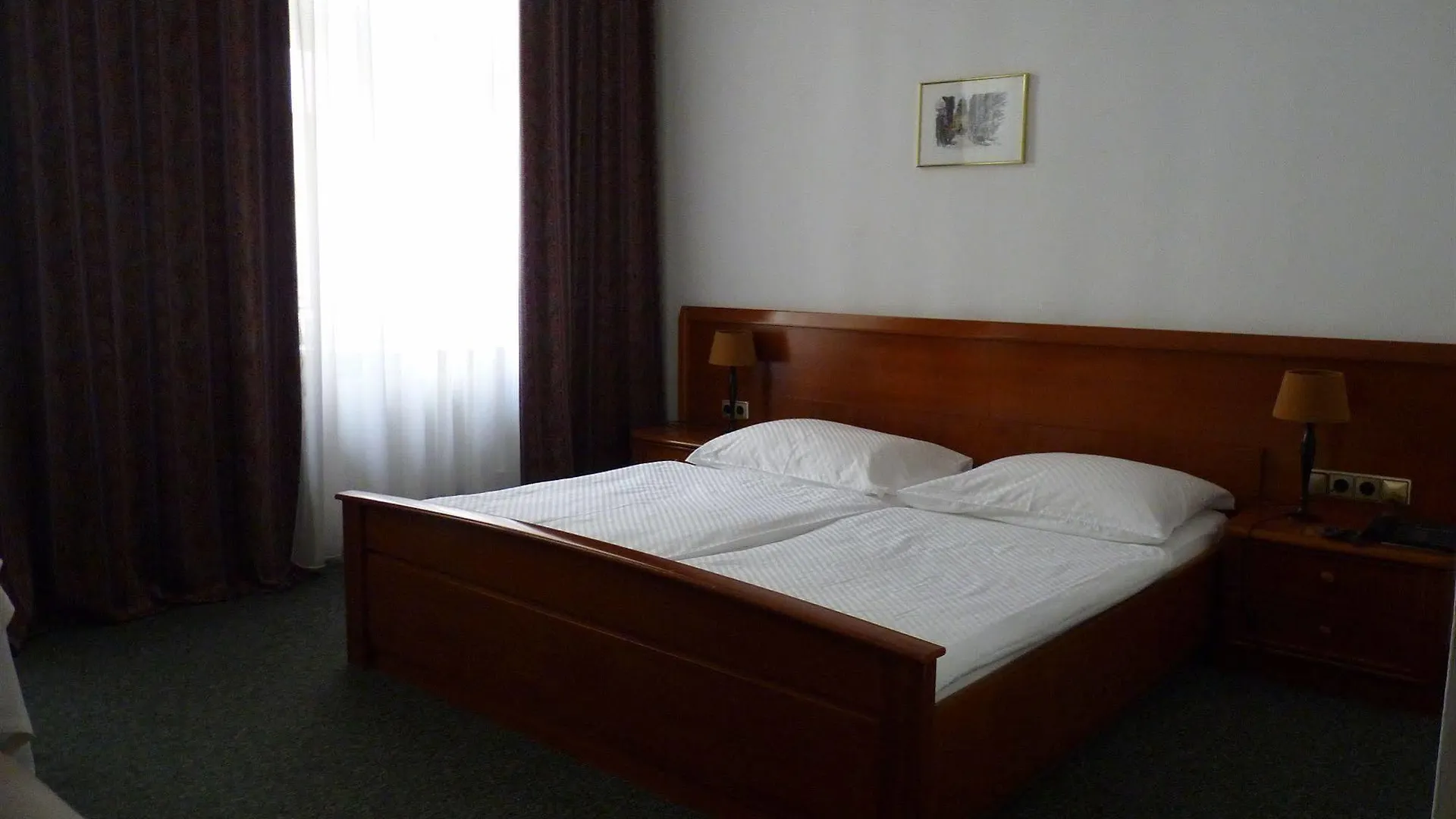וינה Hotel Pension Lumes - Self Check In בית הארחה